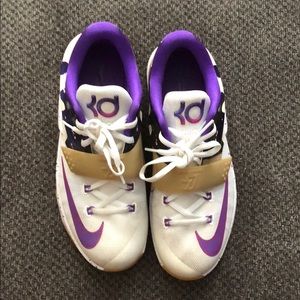 Nike KD basketball shoes
